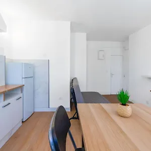  Appartement Joli 2 Pieces Proche Gare St Charles